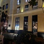 Cartagena Vibes Rooftop Pool Beach Access Fine Dining Shopping Couples Business Travelers Medical Guests